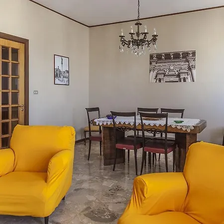 Bed & Breakfast House *