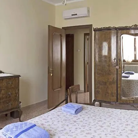 House 3*